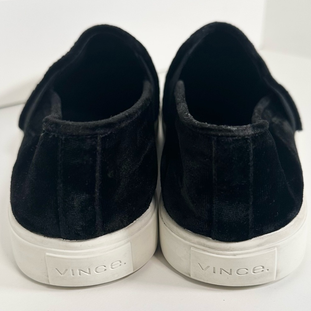 Vince Blair Velvet Black Slip On Sneakers Women Size 9M Classic Luxury Old Money - Picture 6 of 9